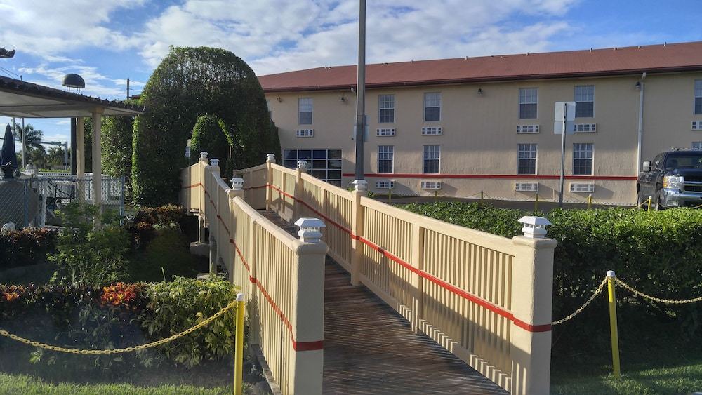 Photo of Buildings in Florida City
