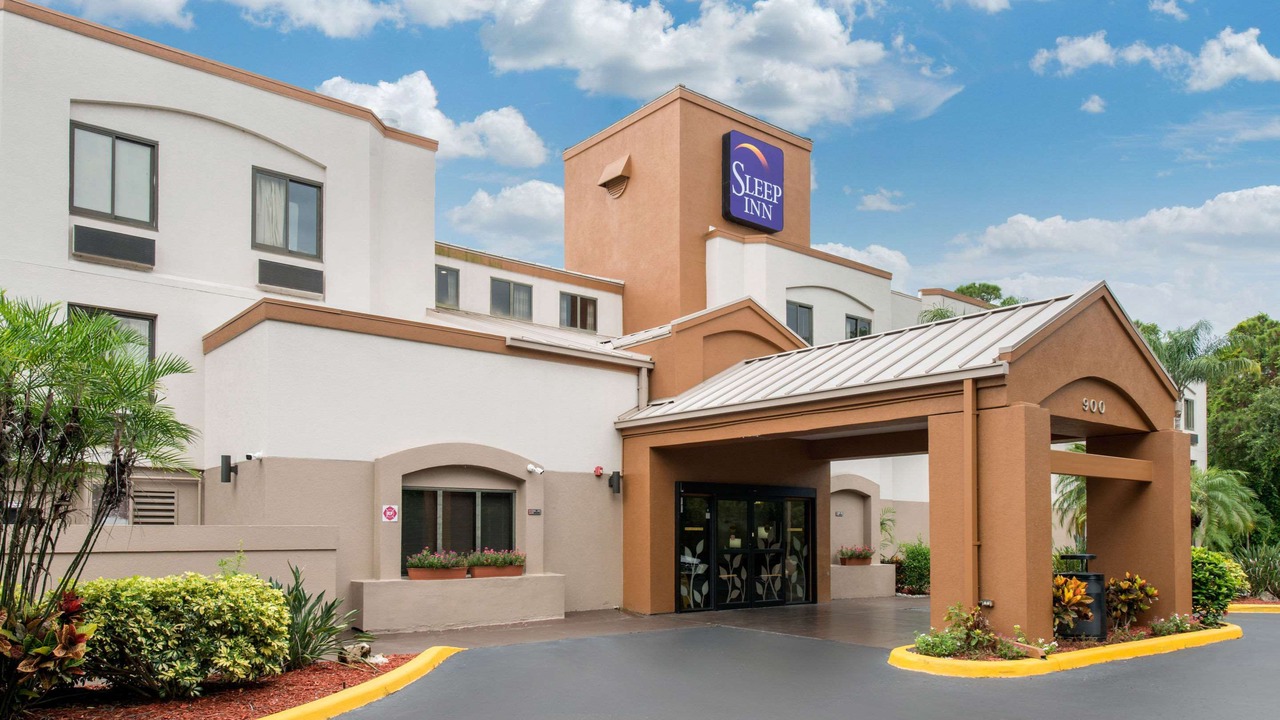 Photo of Buildings in Bayou Oaks