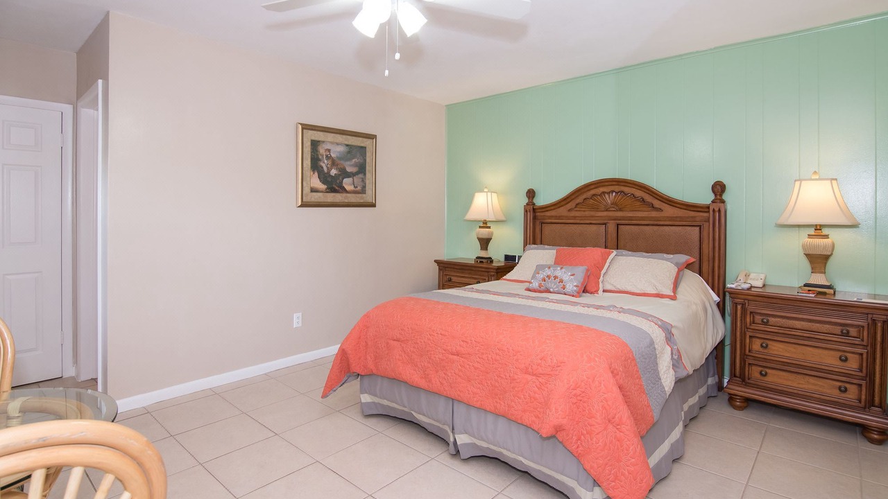 Photo of Bedroom in Palm River Estates