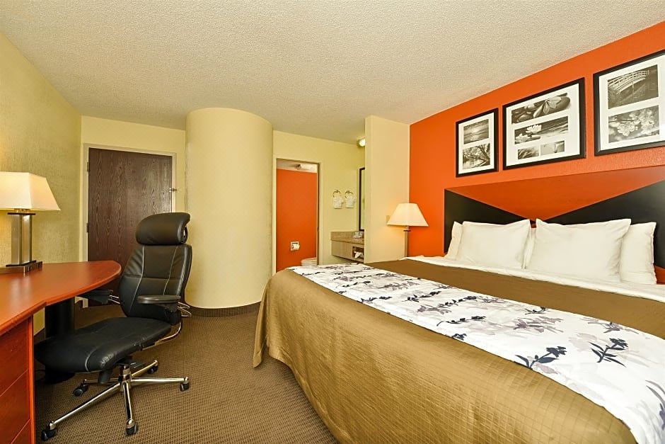 Photo of Bedroom in Bayou Oaks