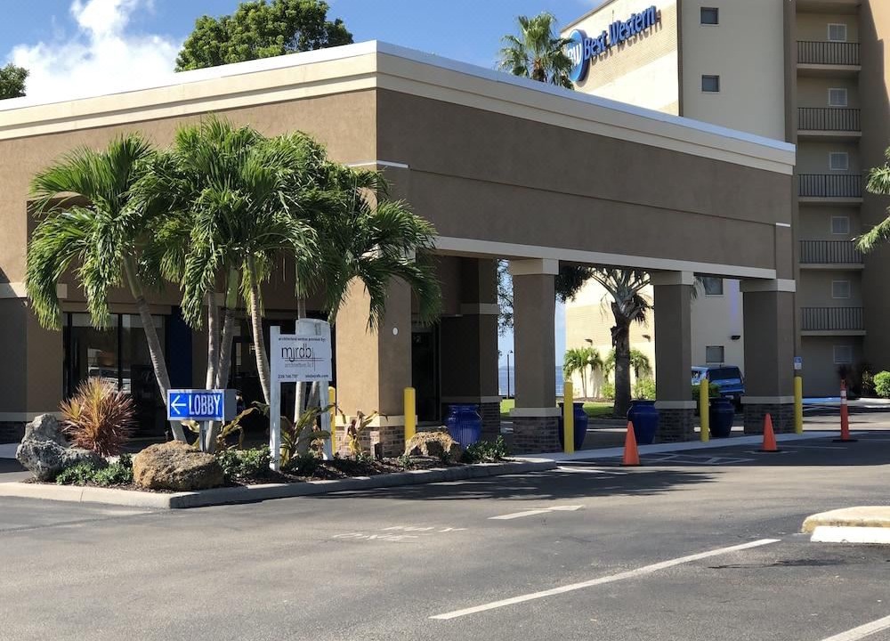 Photo of Buildings in Fort Myers