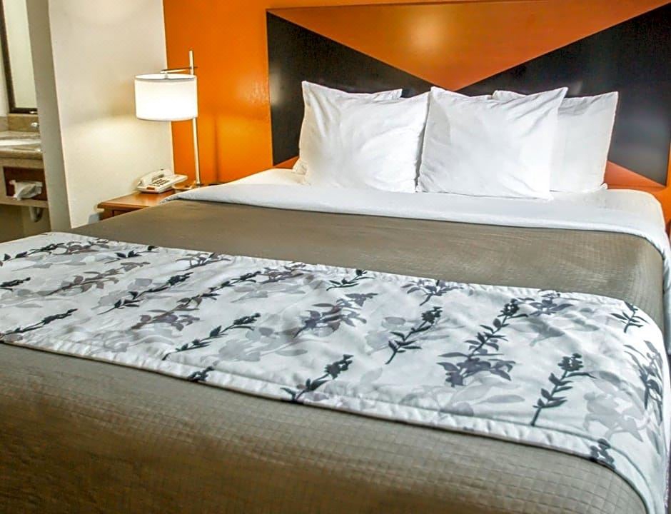 Photo of Bedroom in Bayou Oaks
