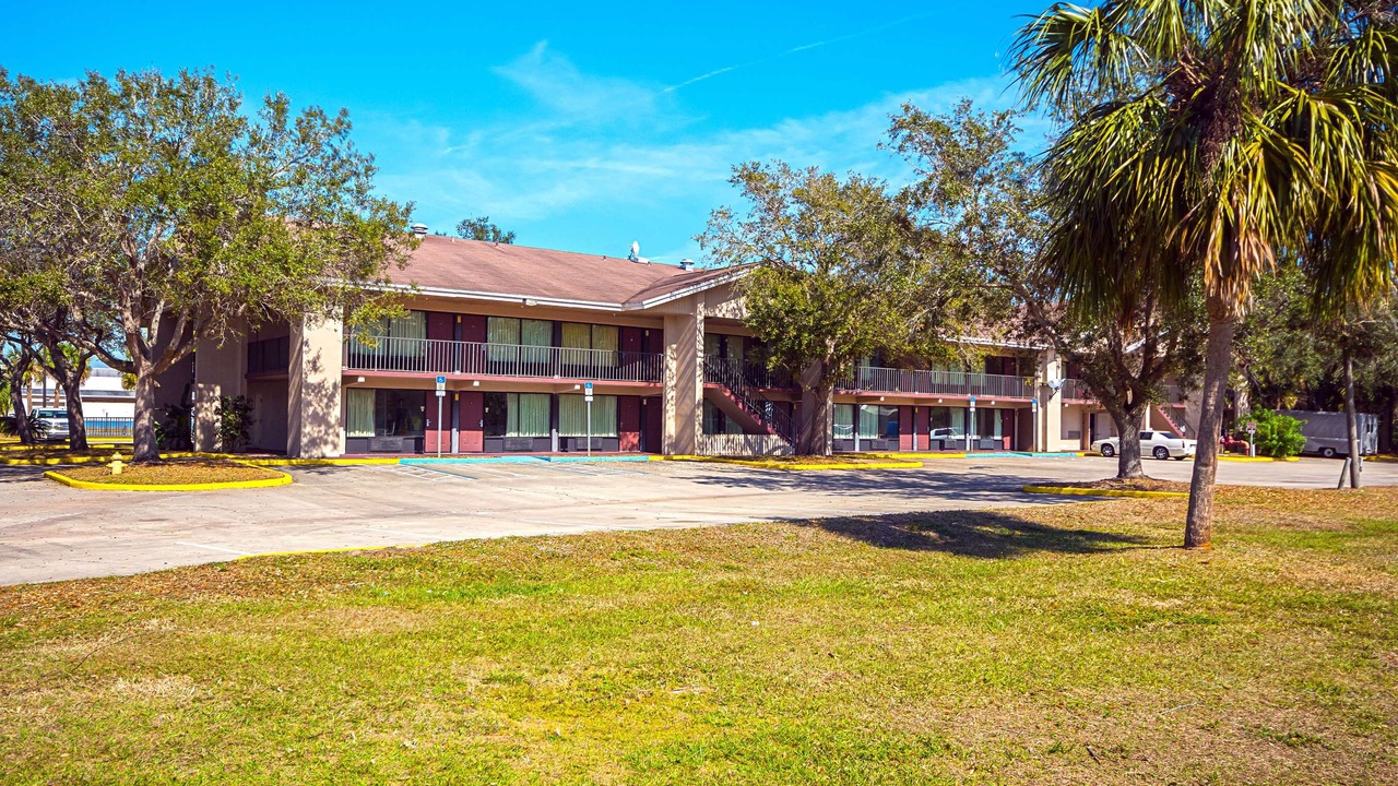 Photo of Buildings in June Park