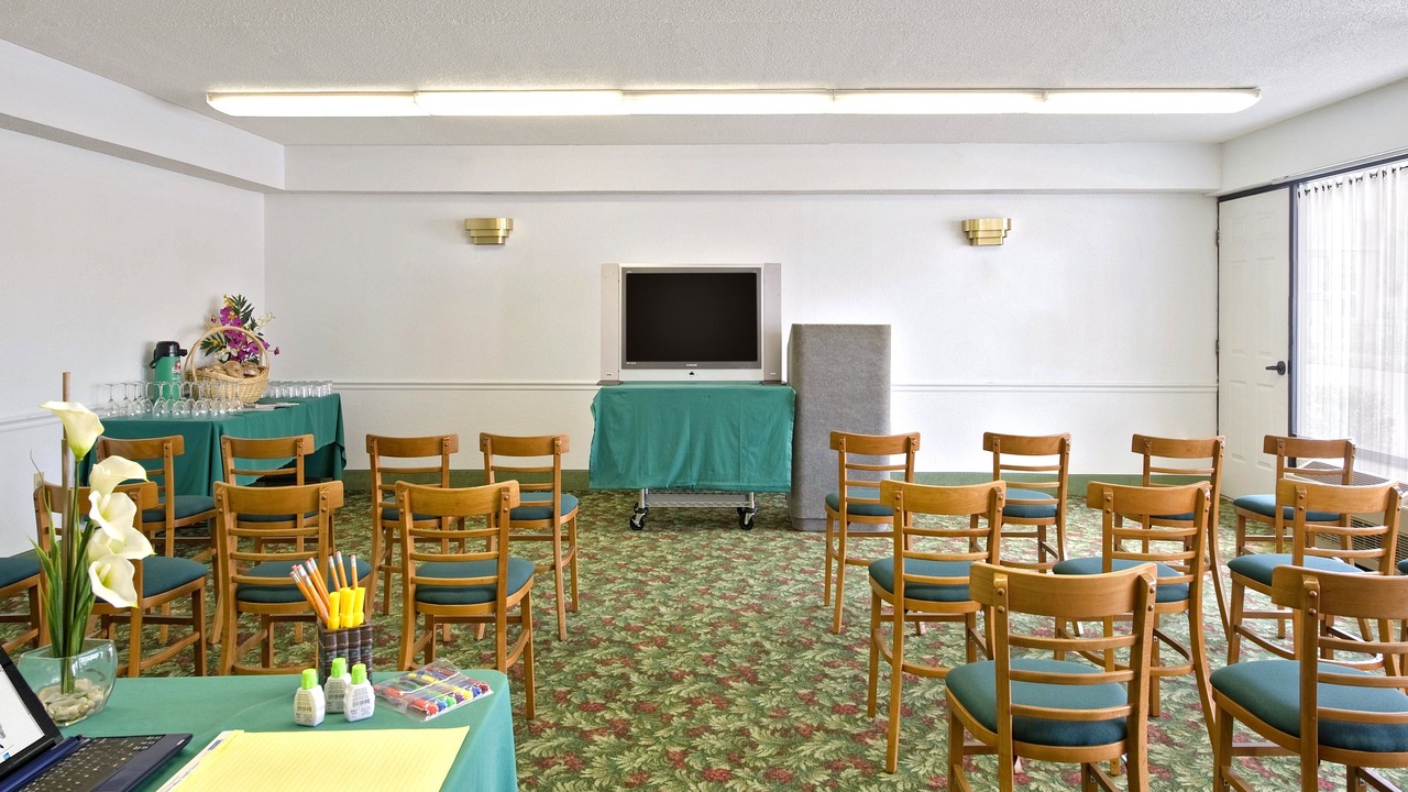 Photo of Livingroom in June Park