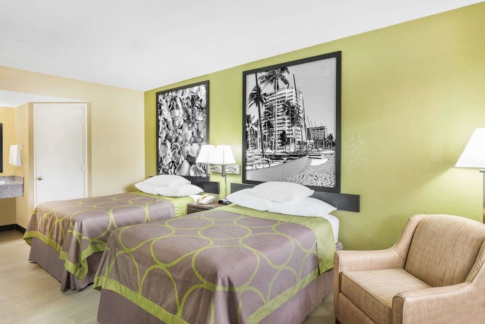 Photo of Bedroom in Indian Beach Sapphire Shores