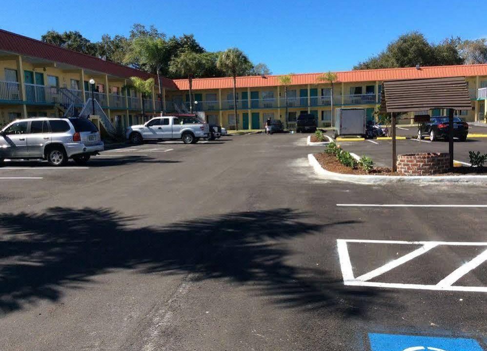 Photo of Buildings in Indian Beach Sapphire Shores
