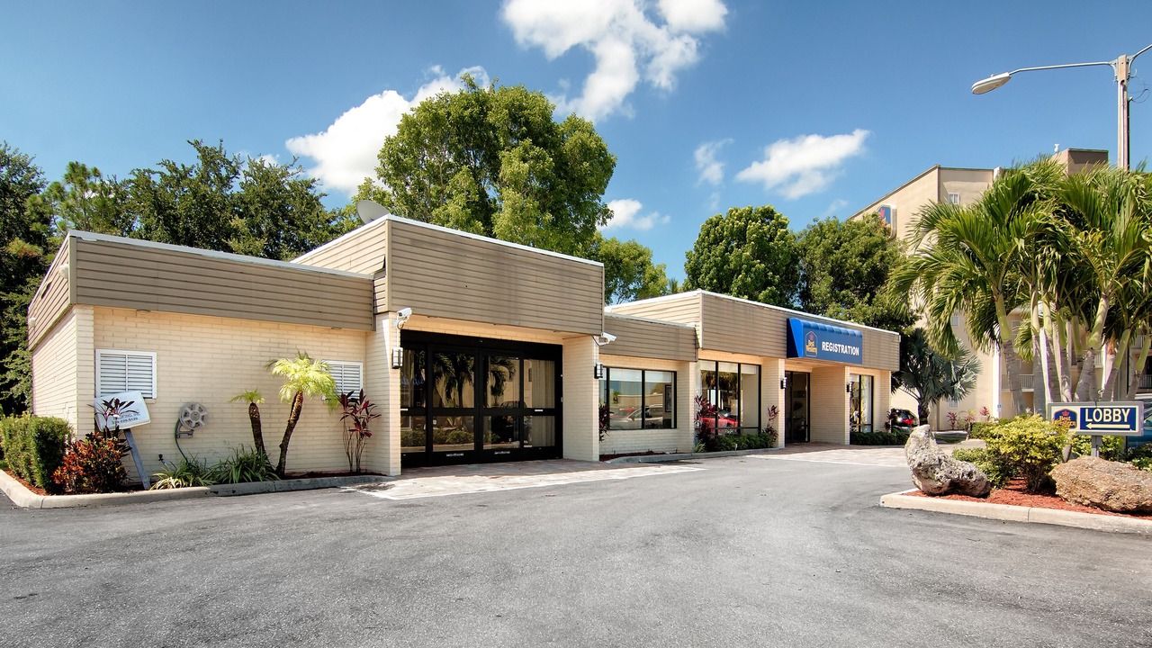 Photo of Buildings in Fort Myers