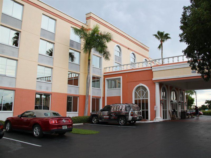 Photo of Buildings in Fort Myers