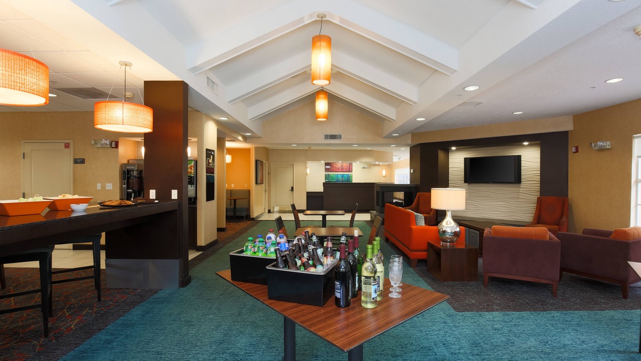 Photo of Livingroom in Villages of Palm Beach Lakes