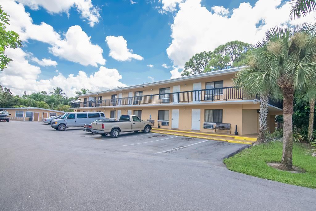 Photo of Buildings in Palm River Estates