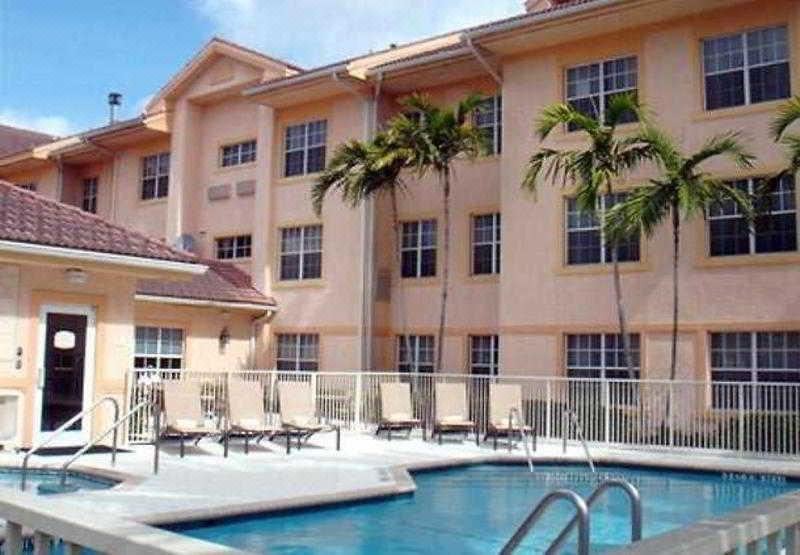 Photo of Outdoor in Villages of Palm Beach Lakes