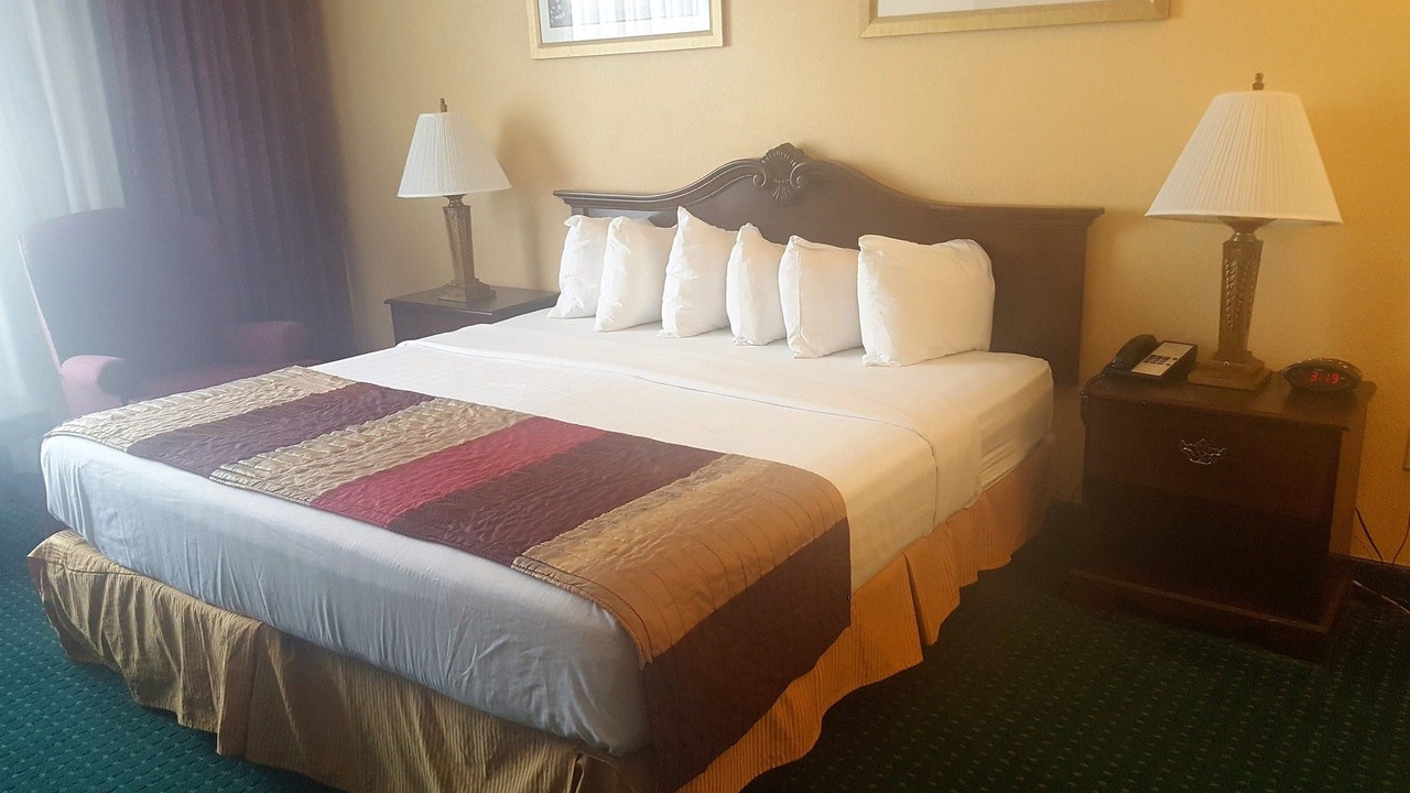 Photo of Bedroom in Cypress Gardens