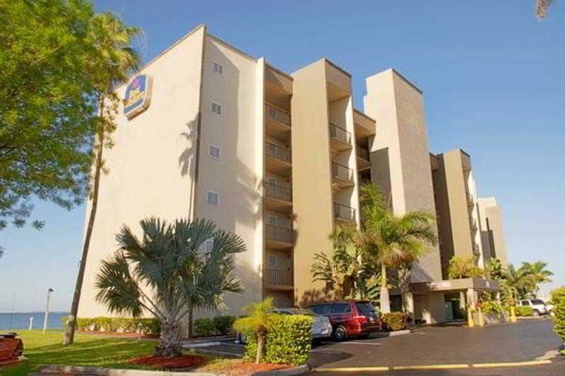 Photo of Buildings in Fort Myers