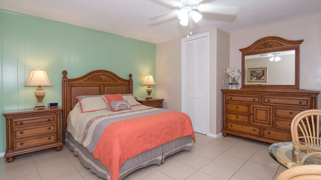 Photo of Bedroom in Palm River Estates
