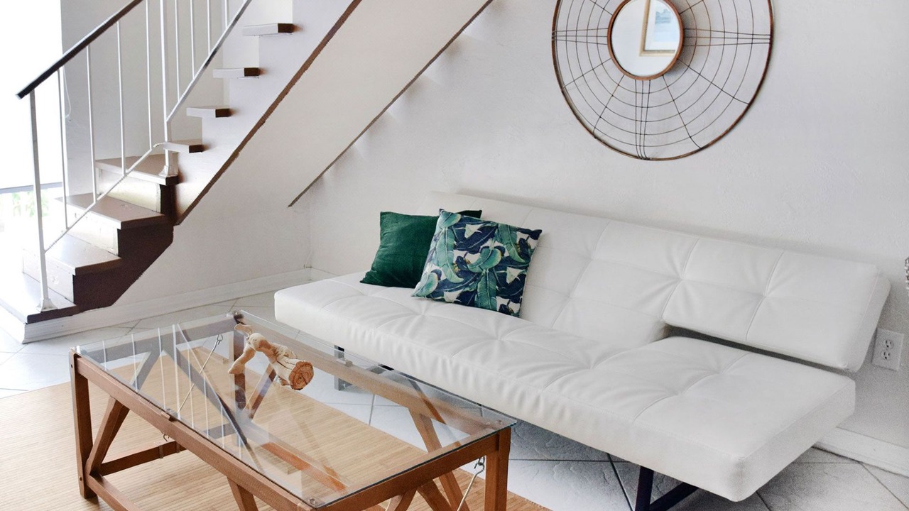 Photo of Livingroom in Key Biscayne