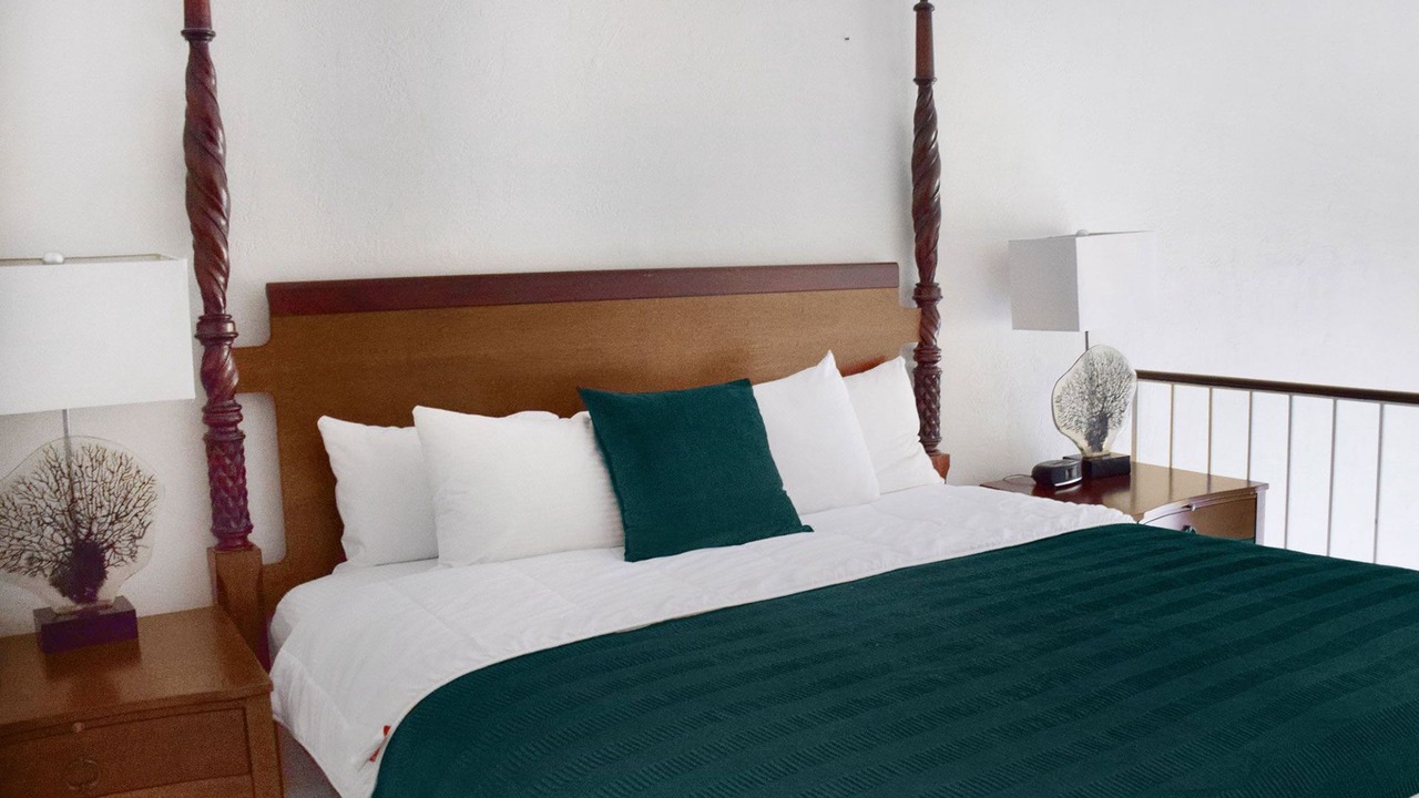 Photo of Bedroom in Key Biscayne