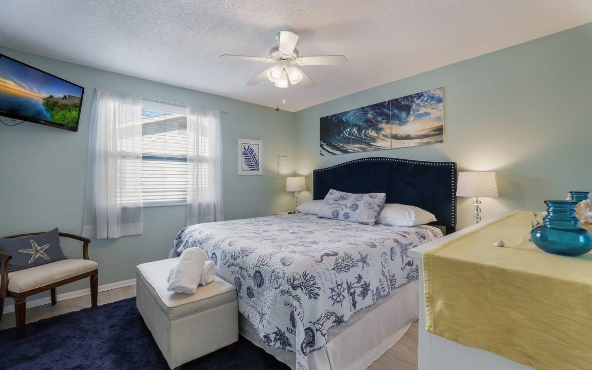 Photo of Bedroom in Holmes Beach