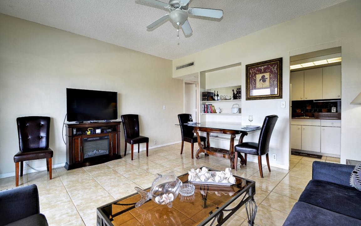 Photo of Livingroom in Clearwater Beach
