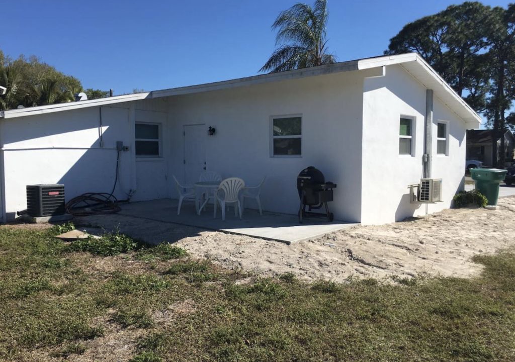 Photo of Buildings in Naples Park