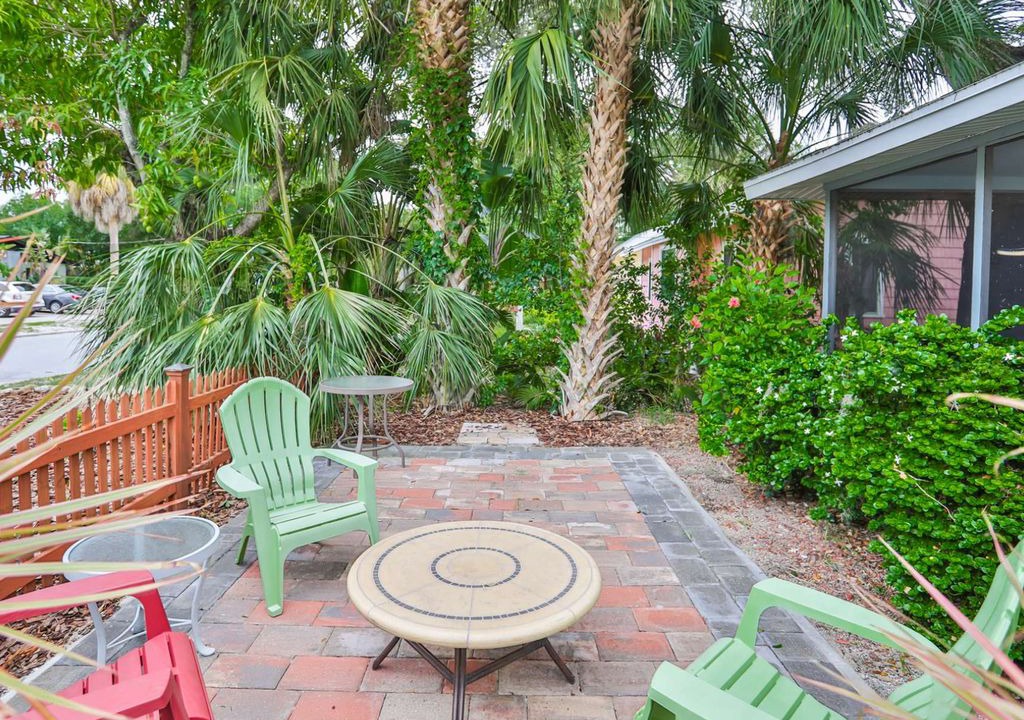 Photo of Patio Balcony in Gillespie Park