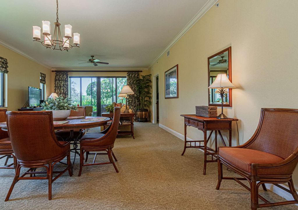 Photo of Livingroom in Royal Harbor