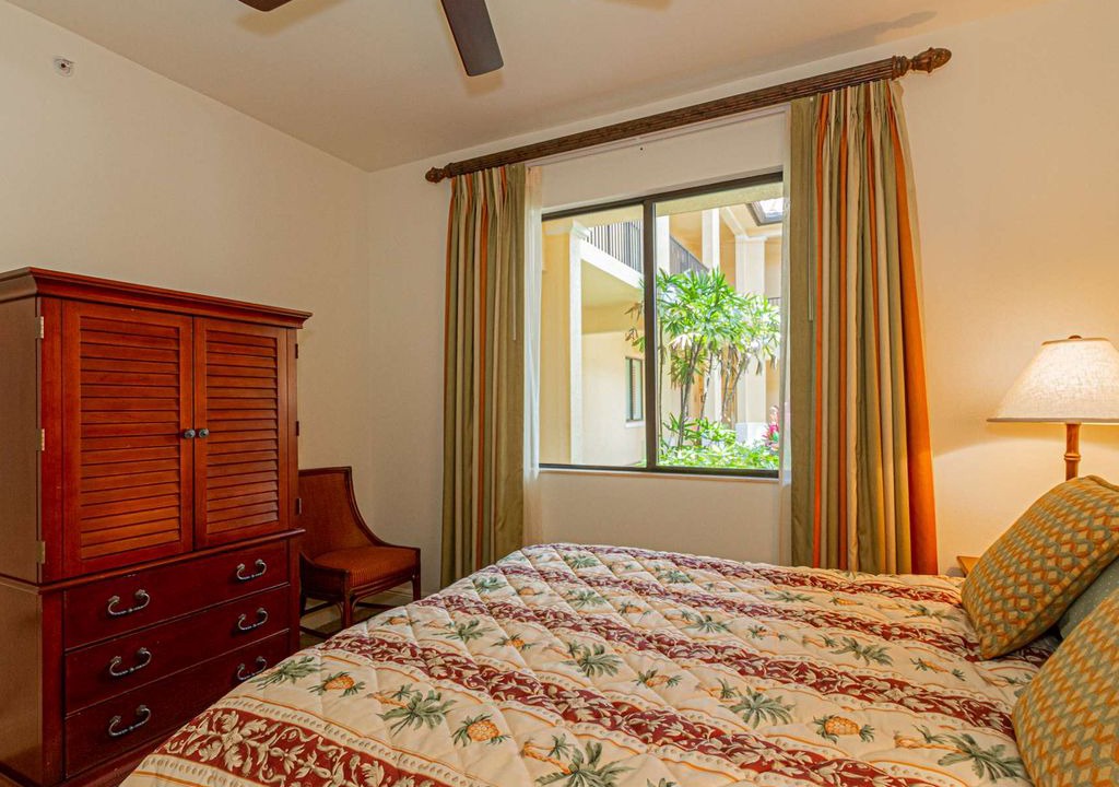Photo of Bedroom in Royal Harbor
