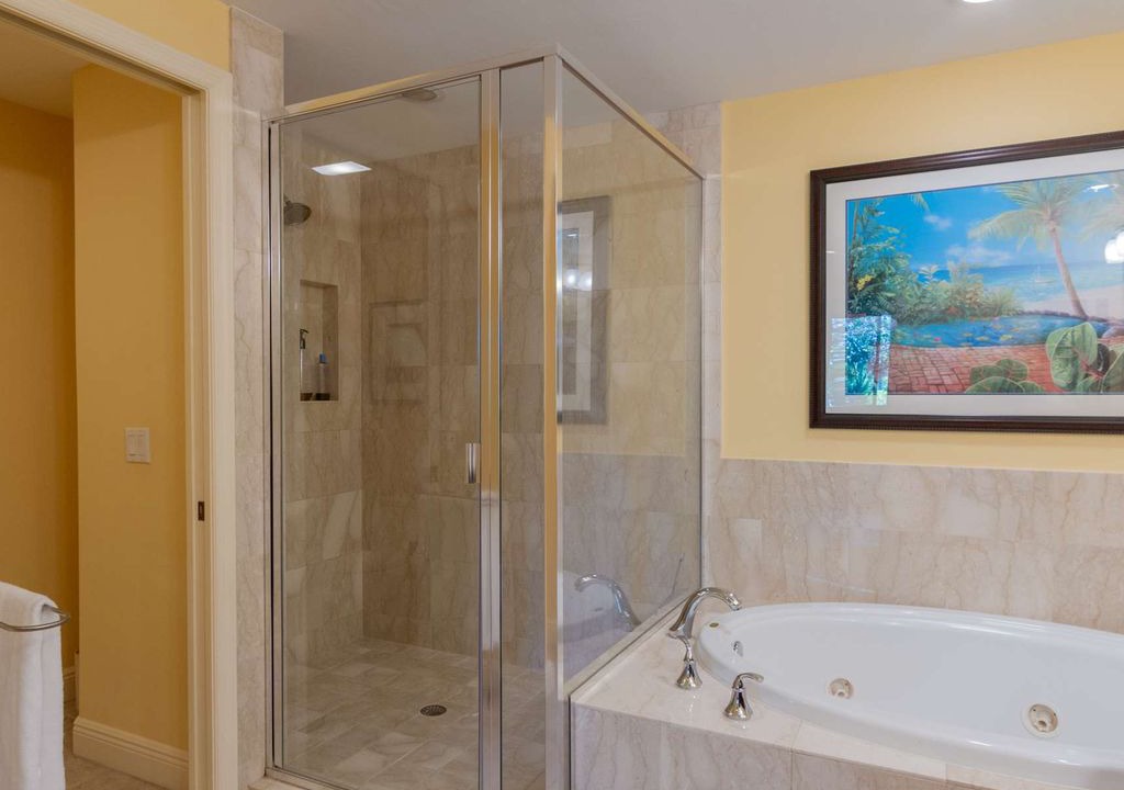 Photo of Bathroom in Royal Harbor