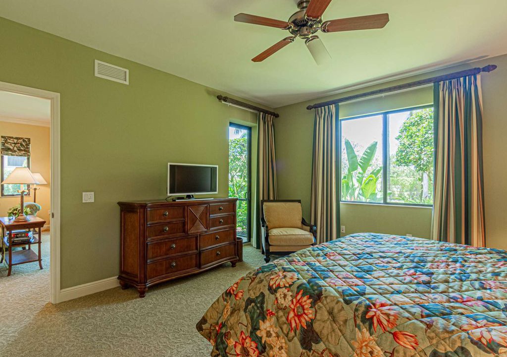 Photo of Bedroom in Royal Harbor