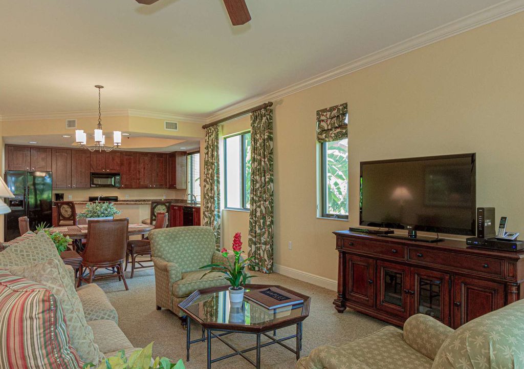 Photo of Livingroom in Royal Harbor
