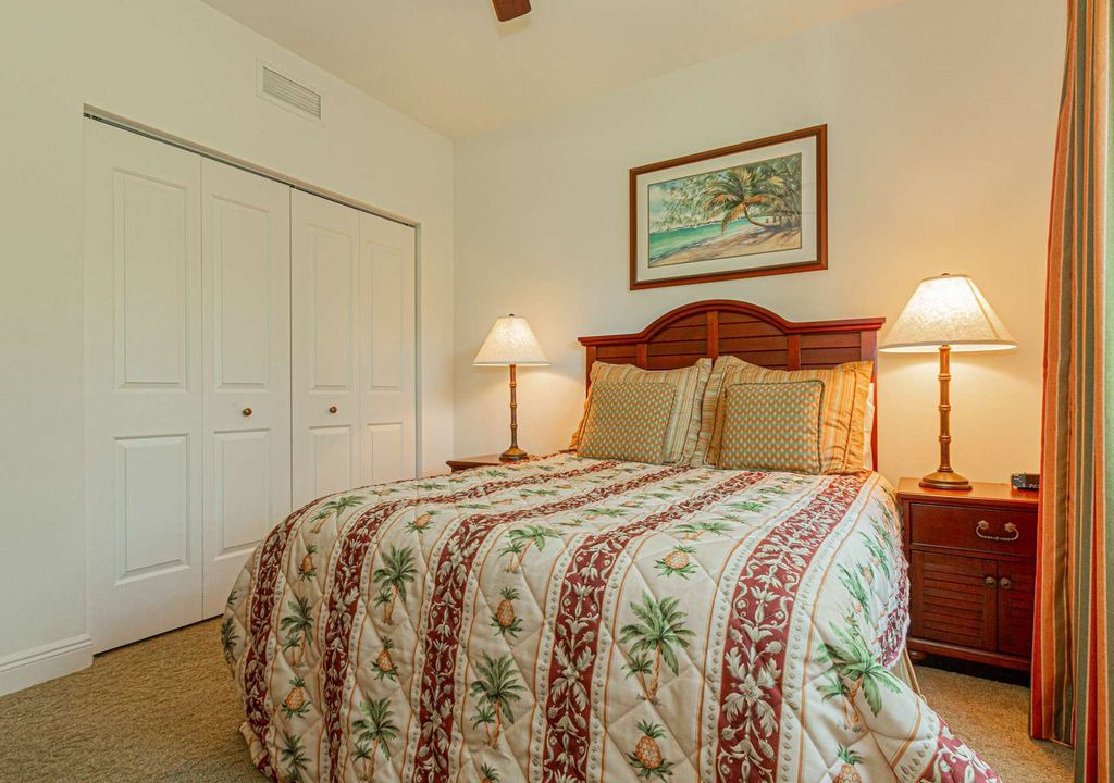 Photo of Bedroom in Royal Harbor