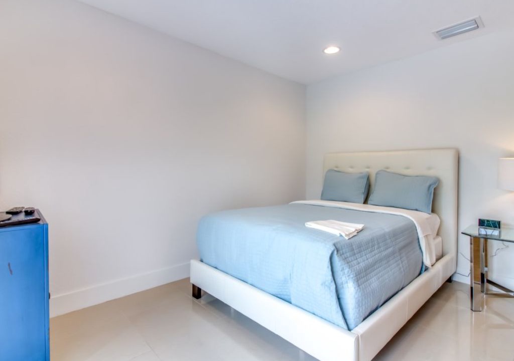 Photo of Bedroom in Highland Lakes
