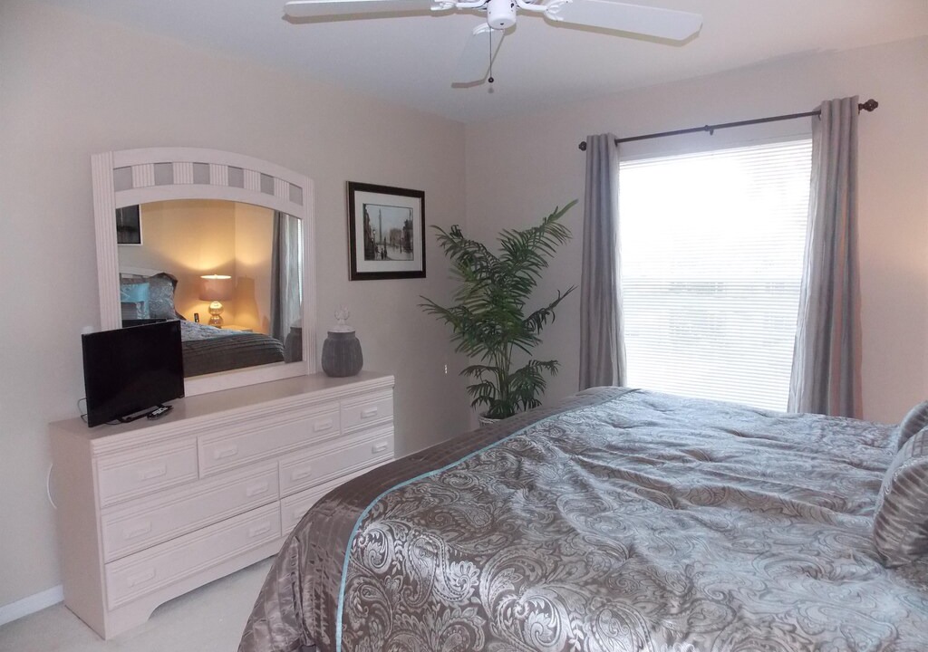 Photo of Bedroom in Palm River Estates