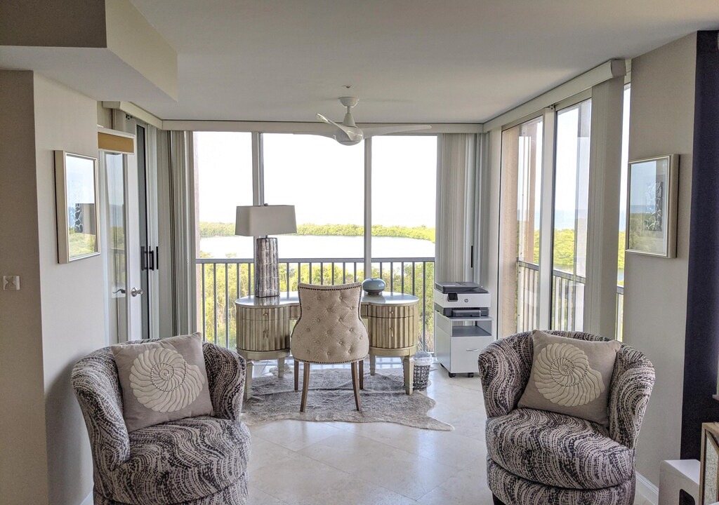 Photo of Livingroom in Pelican Bay