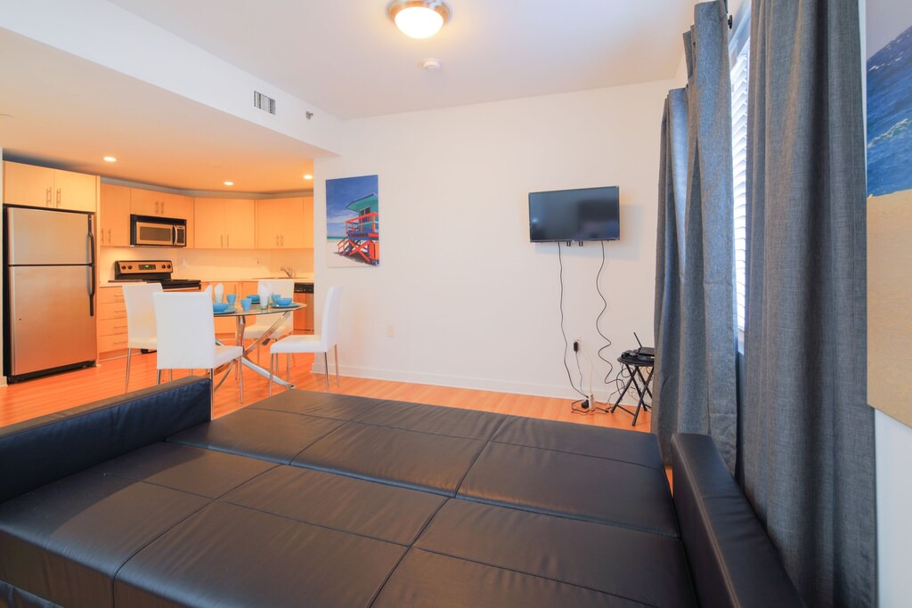 Photo of Livingroom in Bayshore