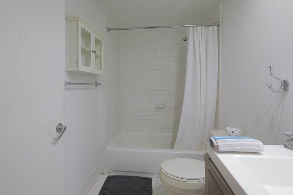 Photo of Bathroom in Bayshore