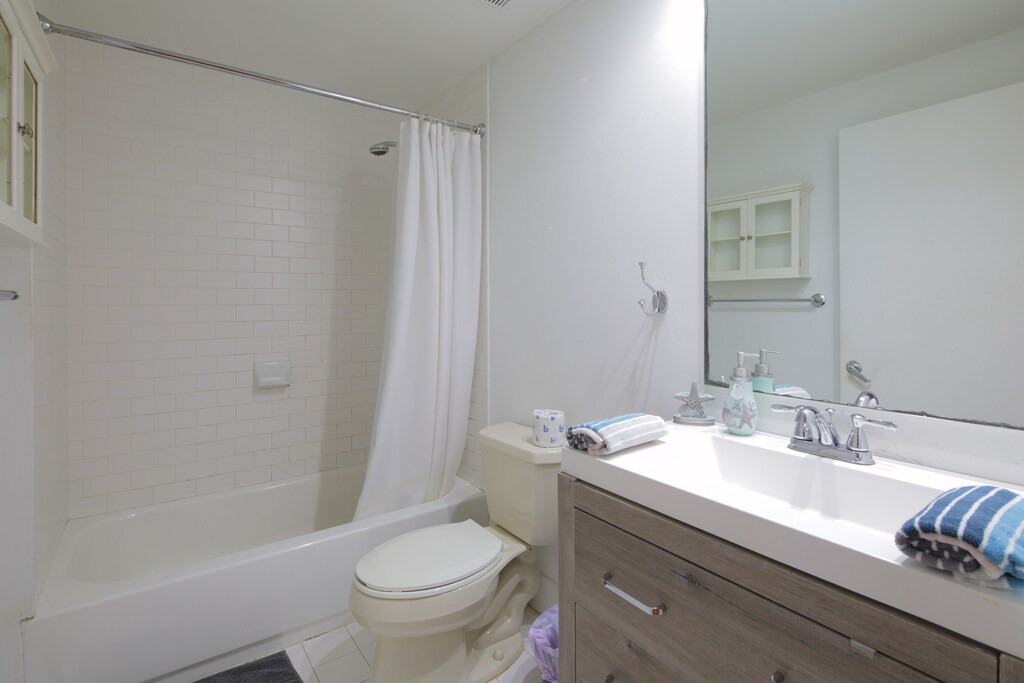 Photo of Bathroom in Bayshore