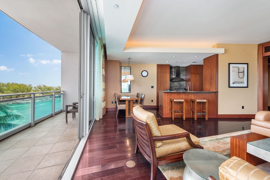 Photo of Livingroom in Bal Harbour