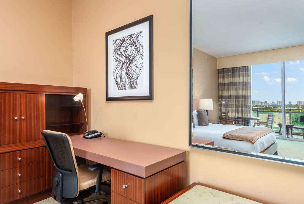 Photo of Livingroom in Bal Harbour