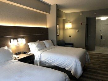 Photo of Bedroom in Villages of Palm Beach Lakes