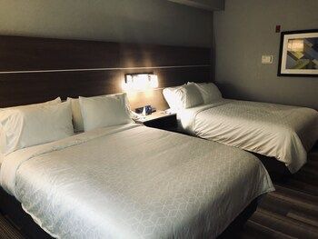 Photo of Bedroom in Villages of Palm Beach Lakes