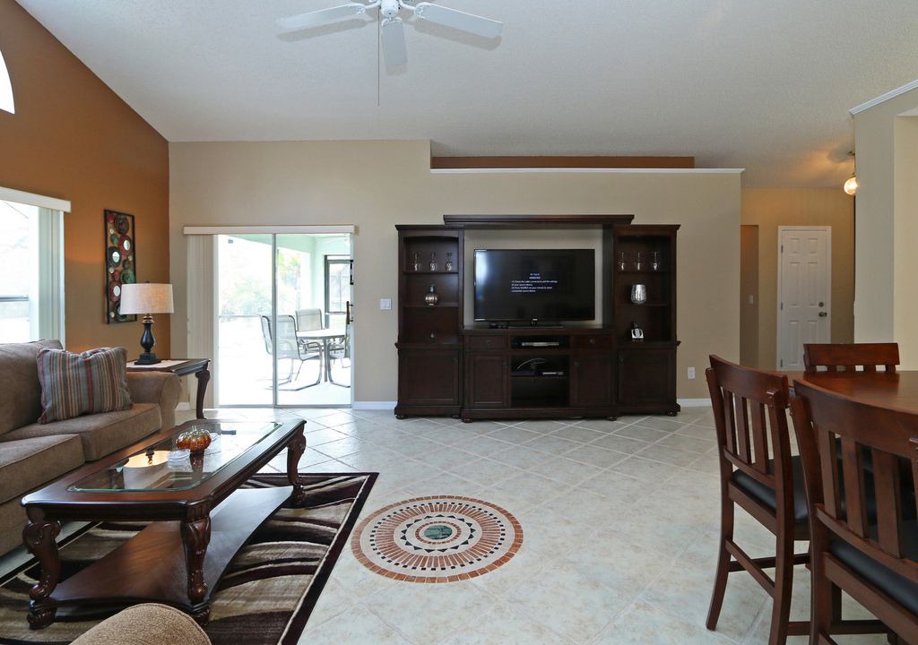 Photo of Livingroom in Country Creek Estates