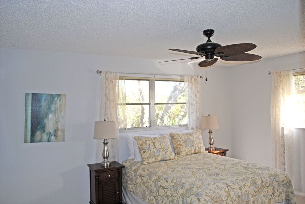 Photo of Bedroom in Palm River Estates