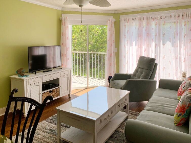 Photo of Livingroom in Holmes Beach
