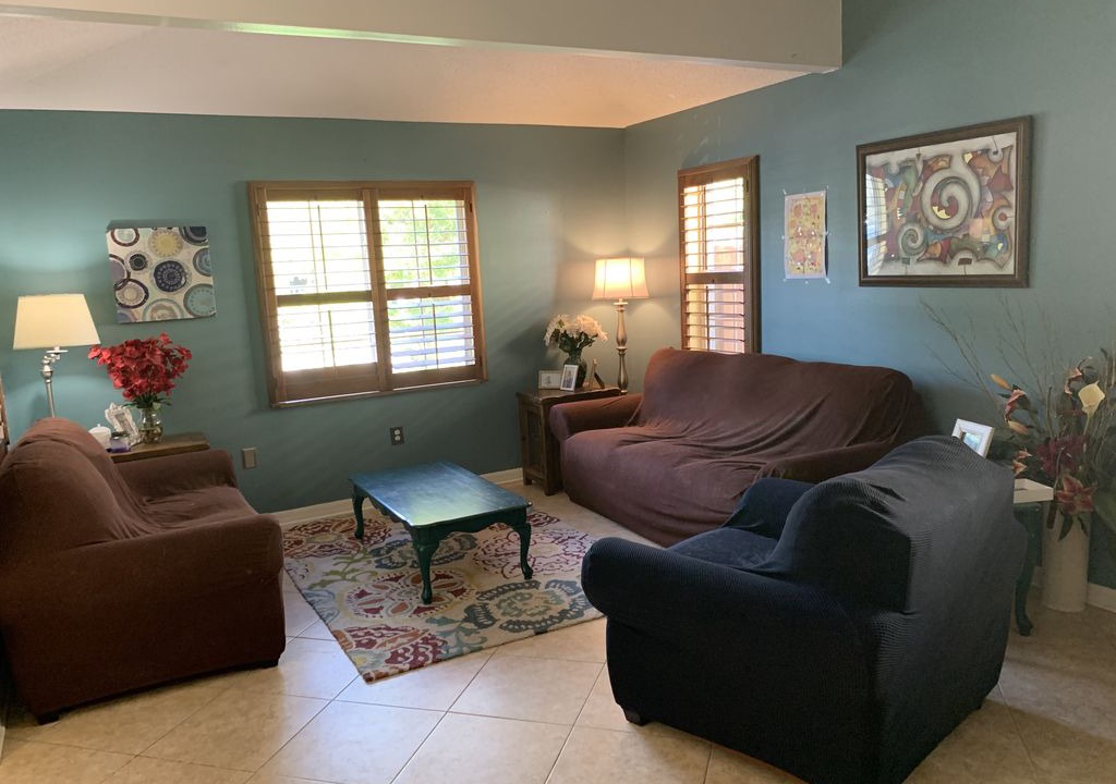 Photo of Livingroom in Gillespie Park