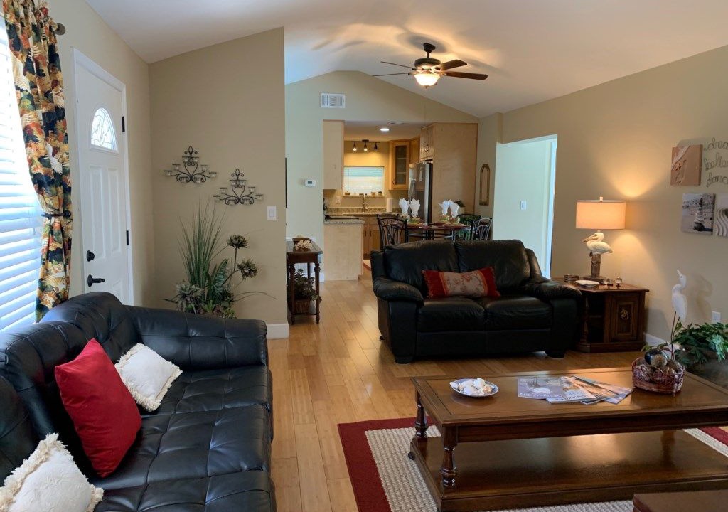 Photo of Livingroom in Palm River Estates