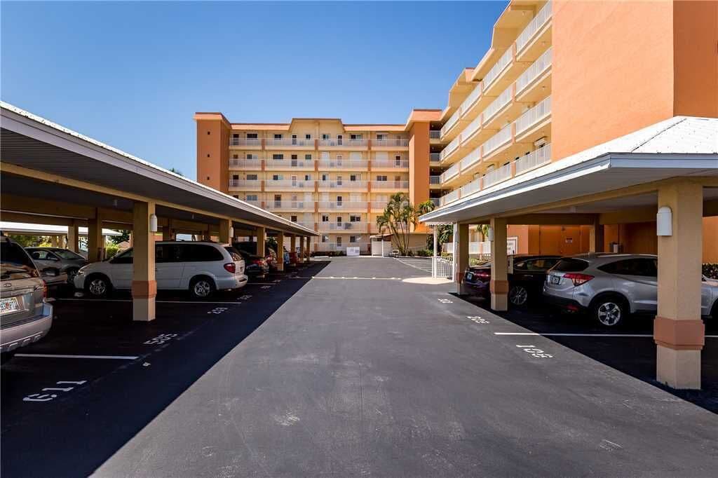Photo of Buildings in South Island