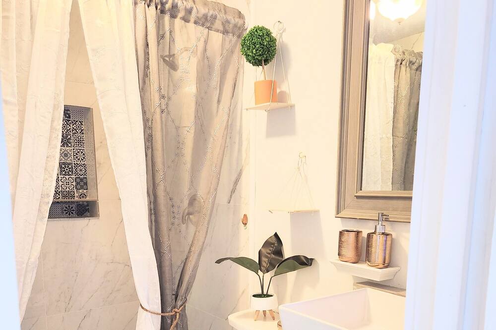 Photo of Bathroom in Riverview
