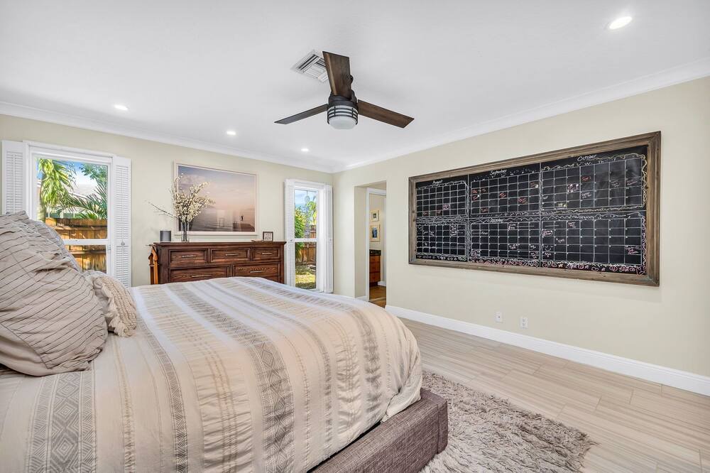 Photo of Bedroom in Lake Ida Shores