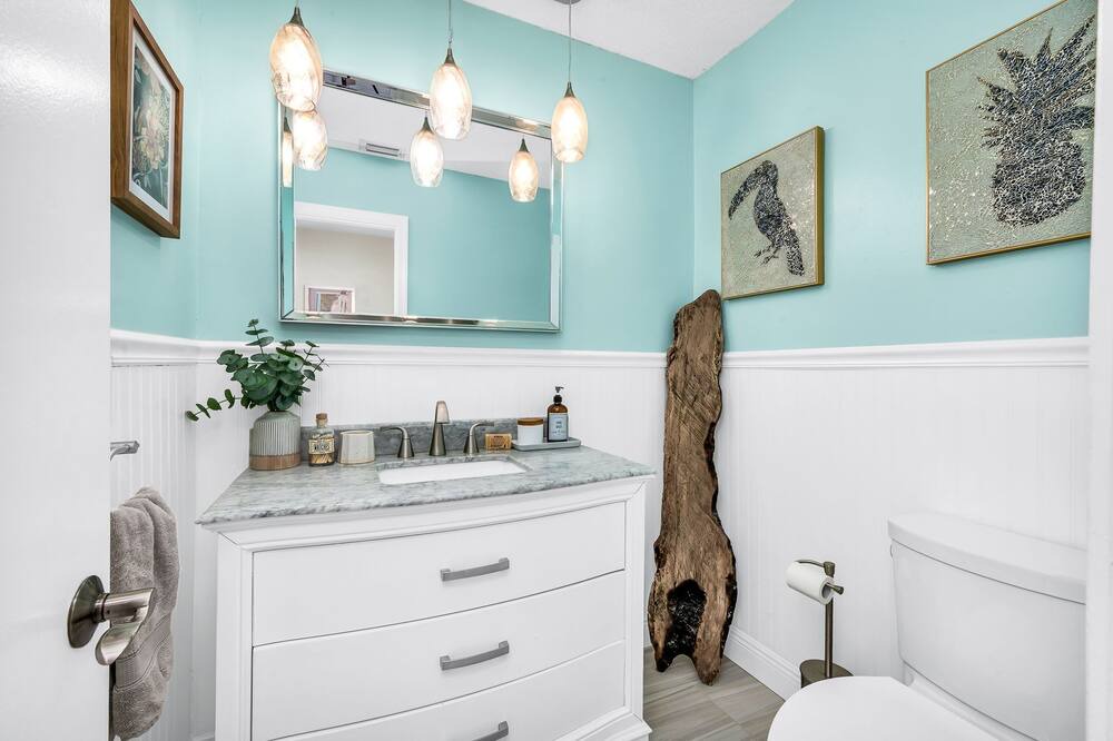 Photo of Bathroom in Lake Ida Shores