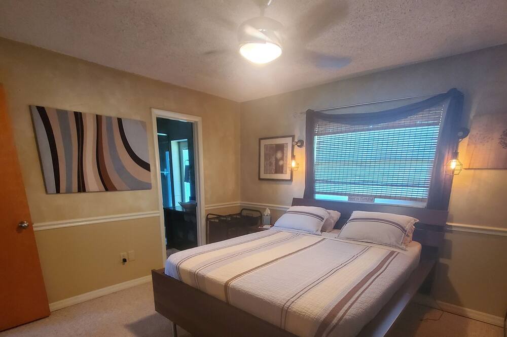 Photo of Bedroom in Sebring